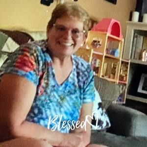 Meet your Posher, Debora